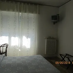 https://pensione-aurora.hotelitalianriviera.com